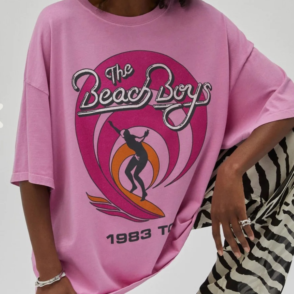 Free People x Daydreamer The Beach Boys 1983 Tour Tee Pink One Size New with Tag - Picture 1 of 16